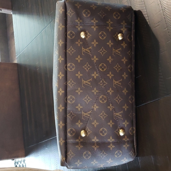 Louis Vuitton Artsy MM Monogram bag 😍 - Picture 5 of 15